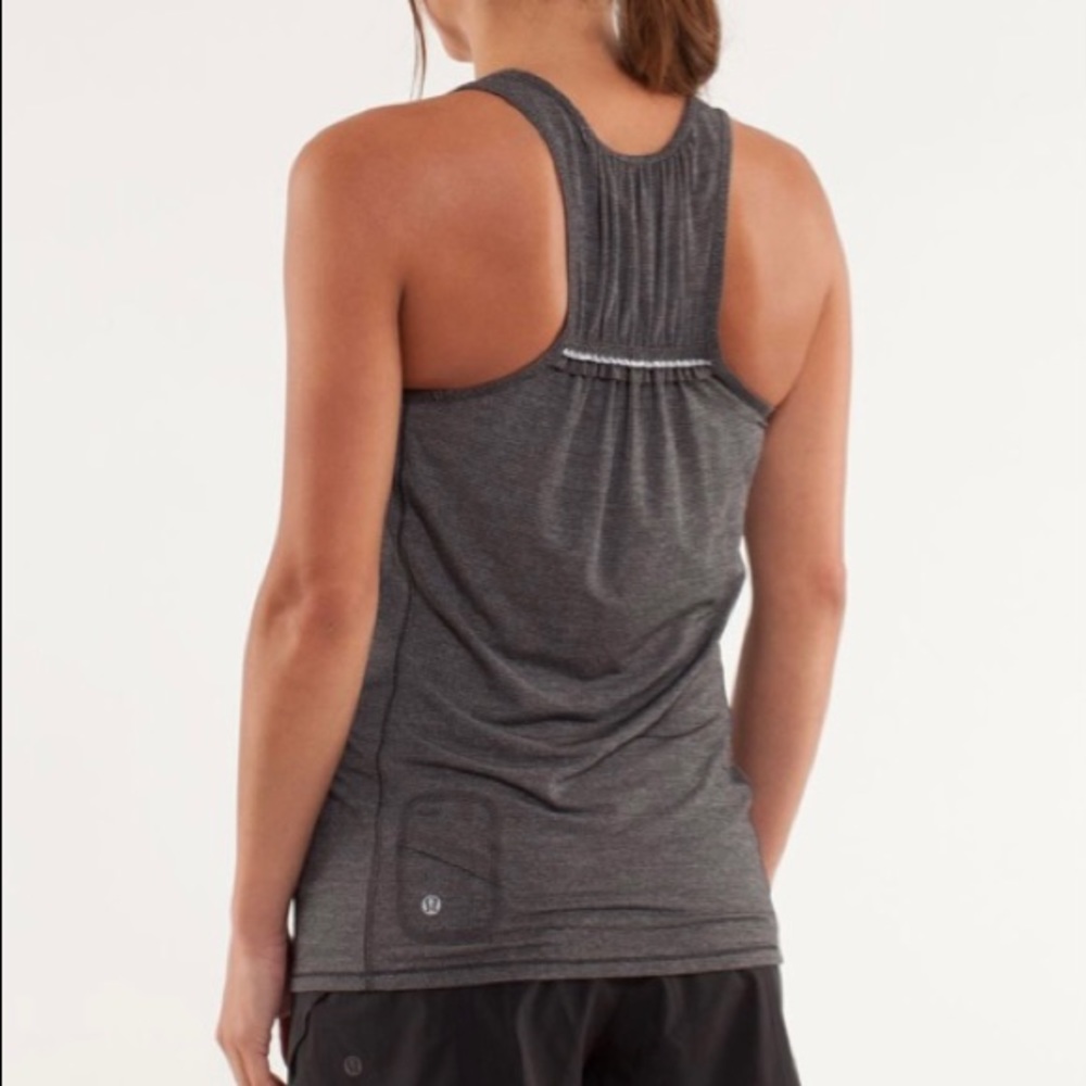 Lululemon Run: Silver bullet sleeveless tech